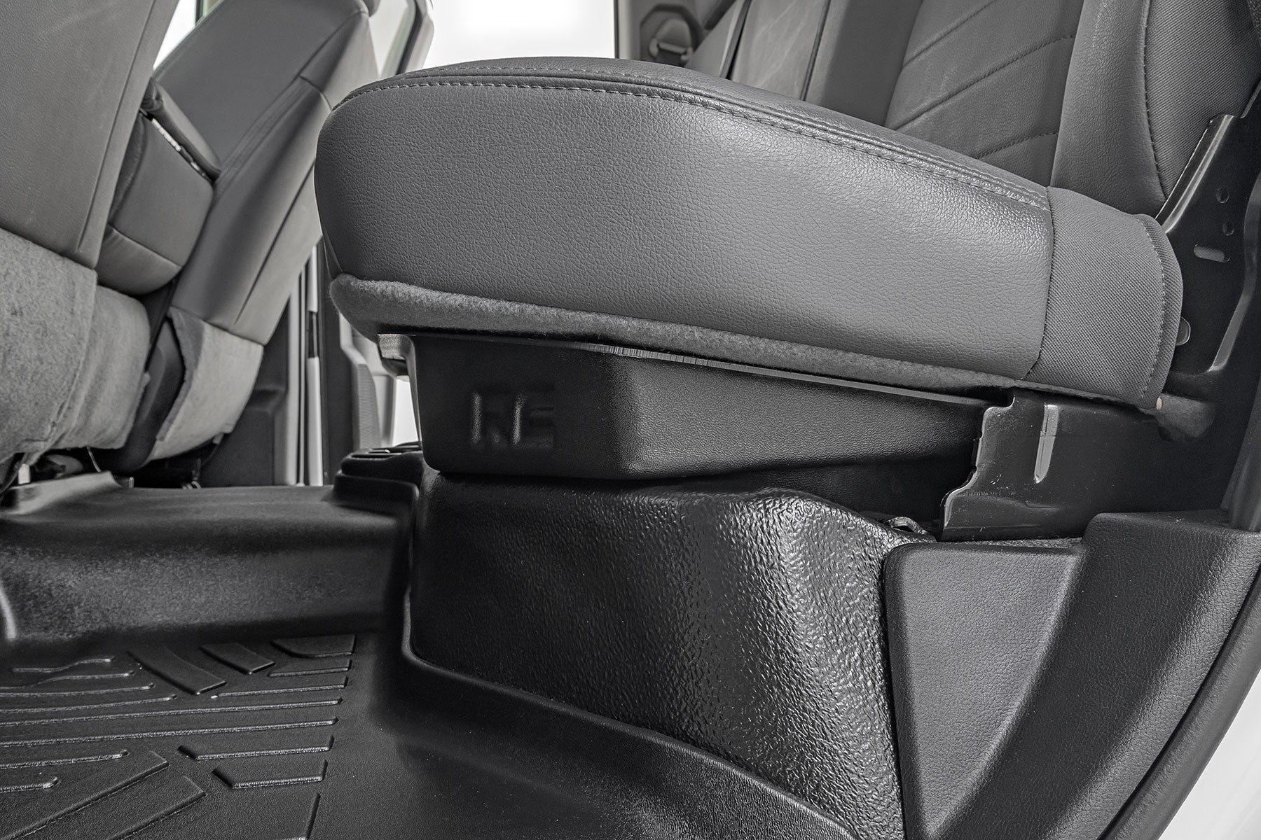 Under Seat Storage | Quad/Crew Cab | Ram 1500 (11-18)/2500 (11-24)  | RC09401