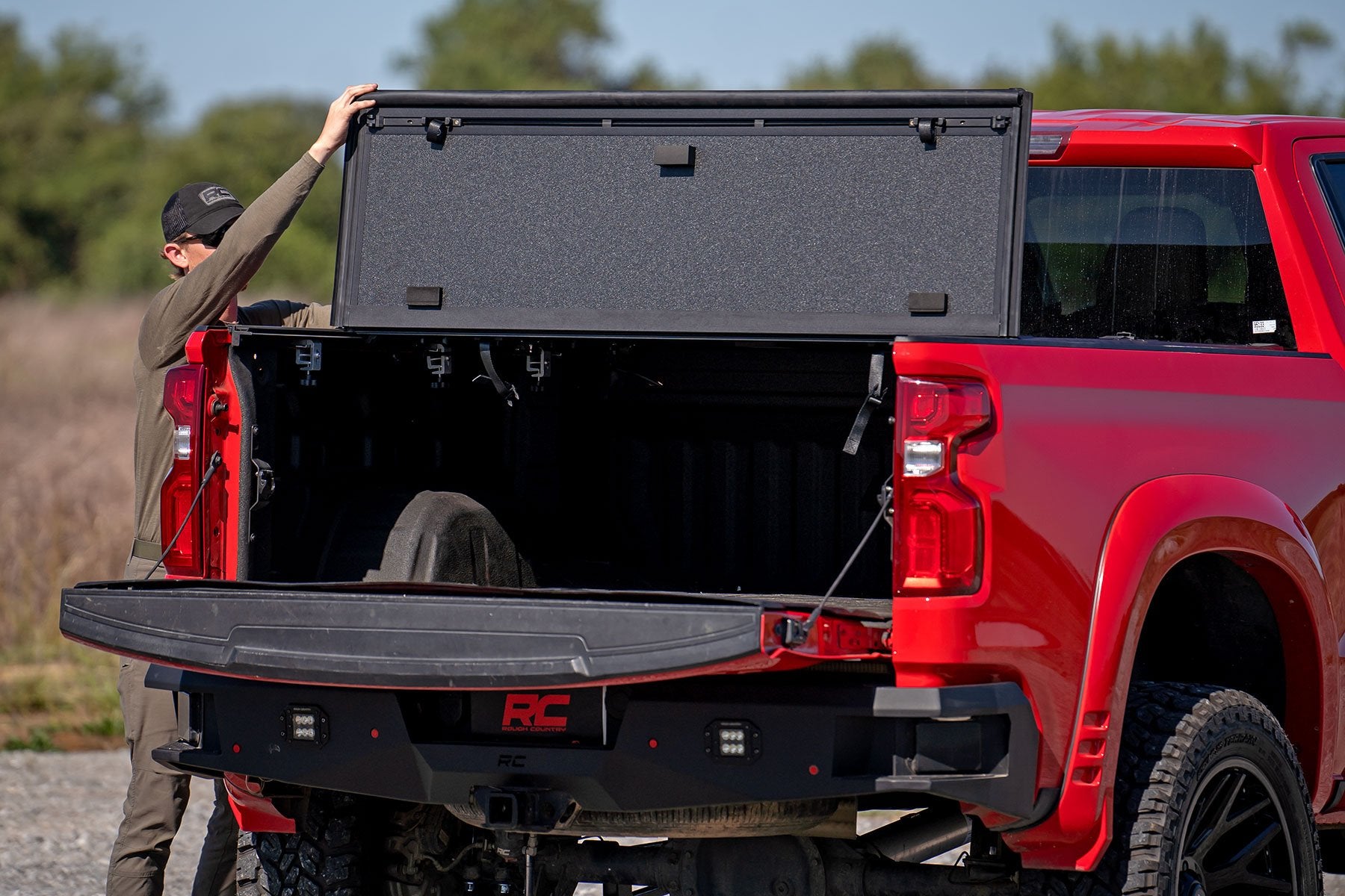 Hard Tri-Fold Flip Up Bed Cover | 6'7" Bed | Chevy/GMC Sierra 1500 (19-25)/Silverado 1500 (19-25)  | 49120650