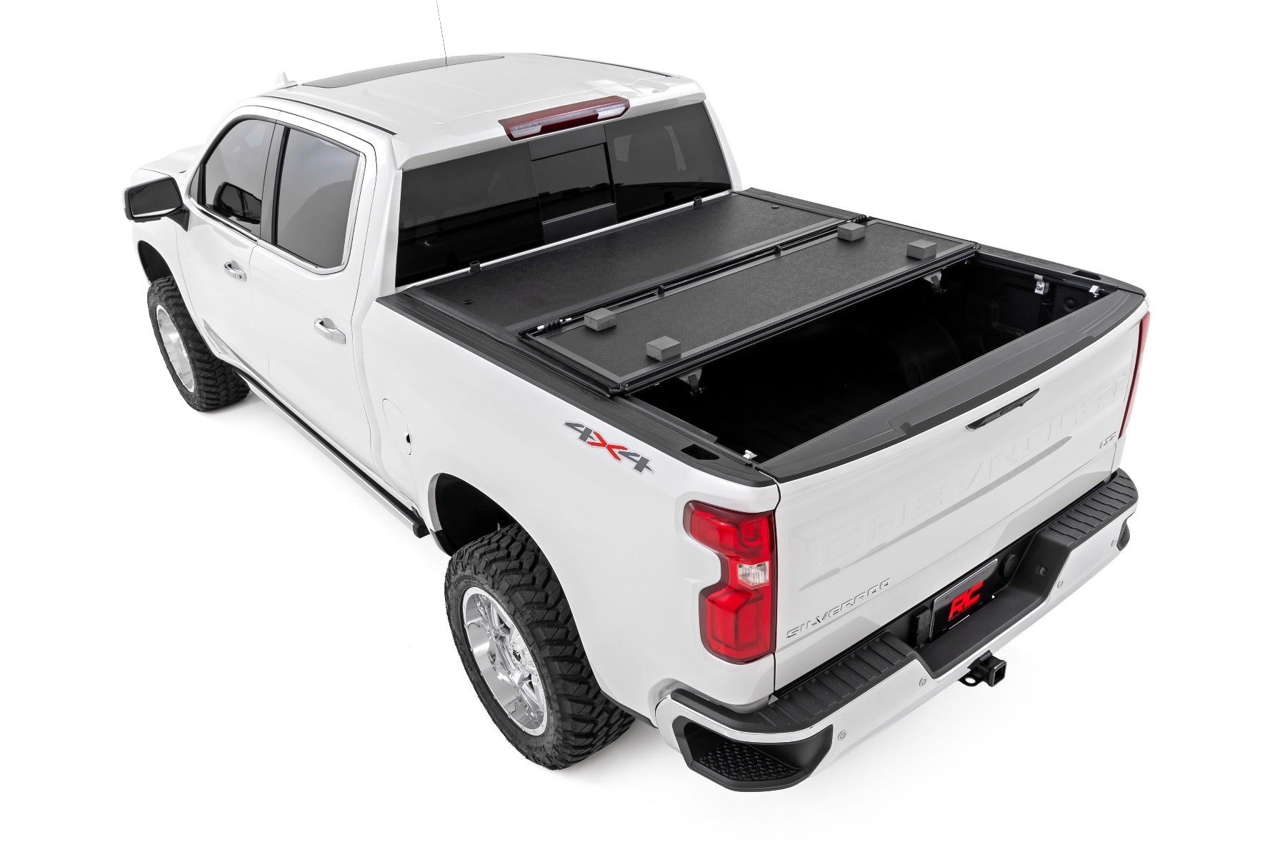 Hard Low Profile Bed Cover | 5'10" Bed | Chevy/GMC Sierra 1500 (19-25)/Silverado 1500 (19-25)  | 47120580B
