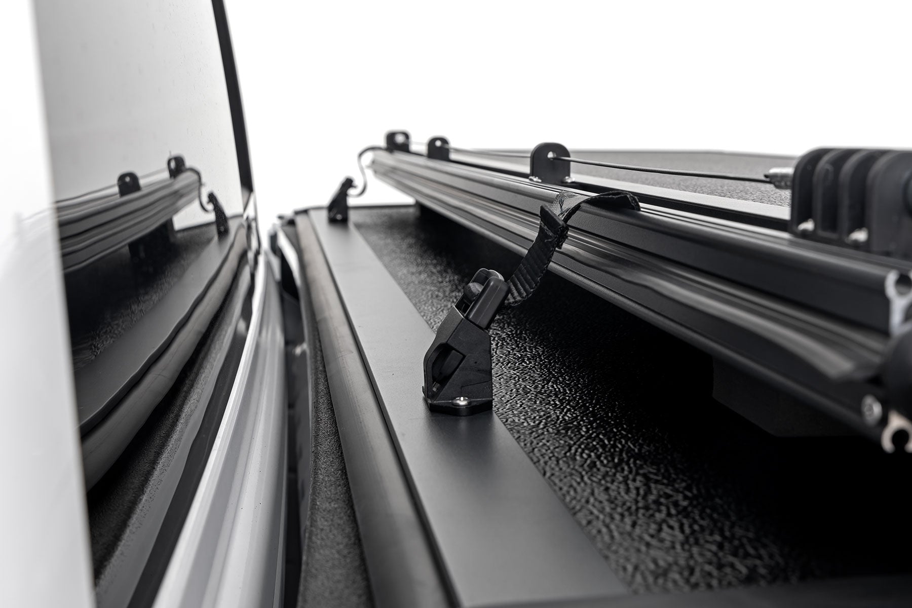 Hard Low Profile Bed Cover | 5'7" Bed | No Rambox | Ram 1500 (19-25)/1500 TRX (21-24)  | 47320550B