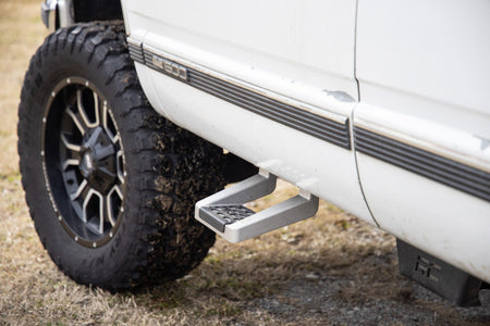 Single Hoop Step | Universal | Alum | Pair | Multiple Makes & Models (Chevy/Ford/GMC/Ram) | 117510