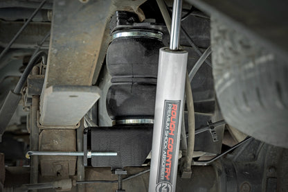 Air Spring Kit w/compressor | Wireless Controller | 3-6" Lifts | Ford F-250/F-350 Super Duty (05-16) | 10020WC