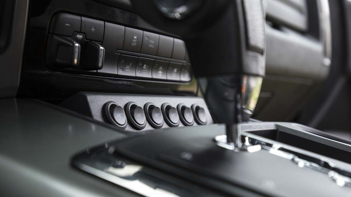 MLC-6 | Multiple Light Controller | Universal | 70955