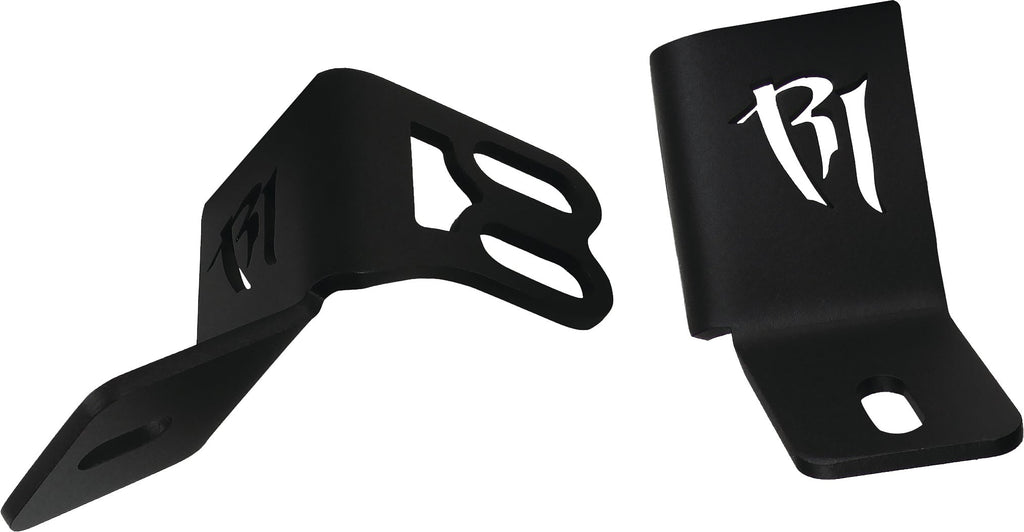 A Pillar Single Light Mount