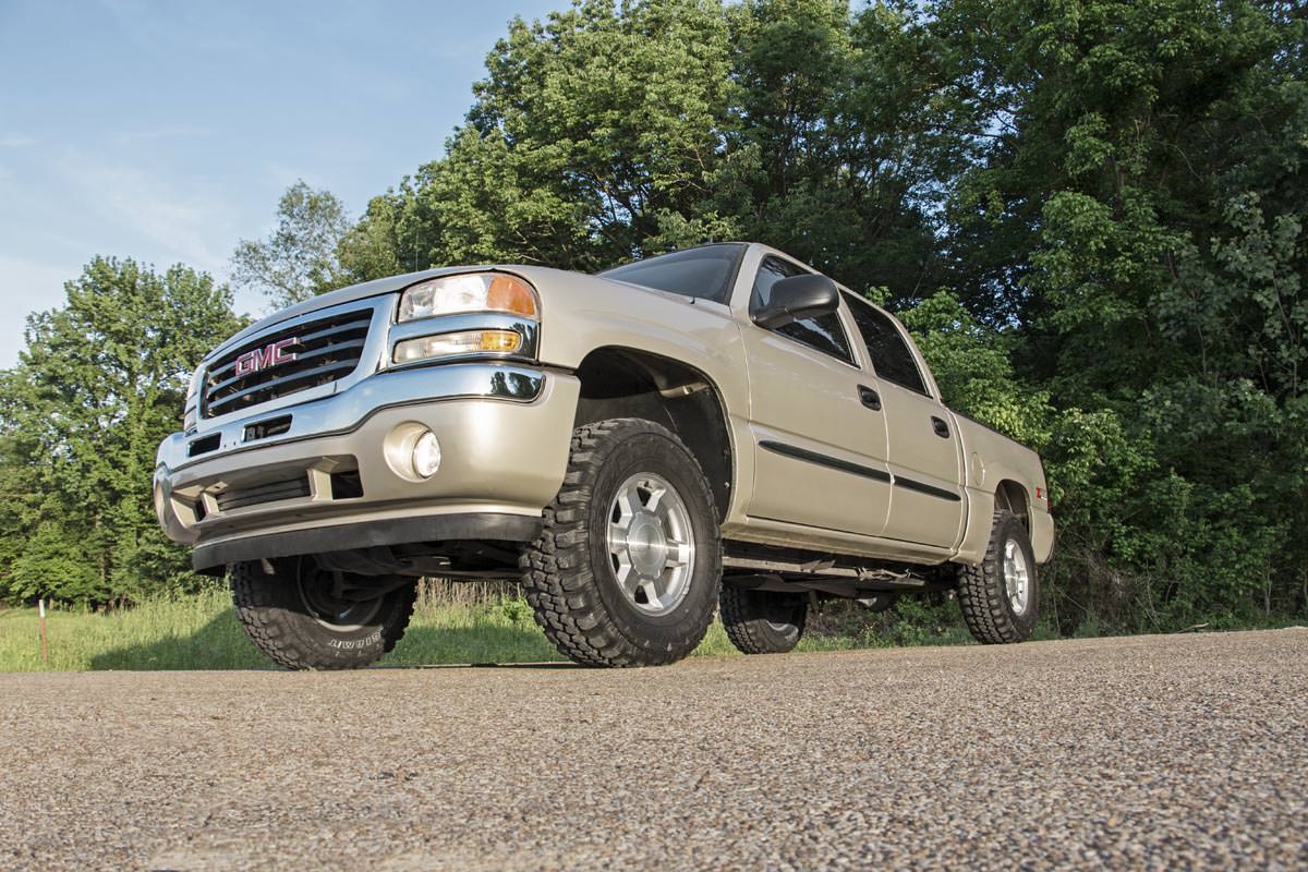 1.5-2 Inch Leveling Kit | Chevy/GMC Sierra 1500/Silverado 1500/Tahoe/Yukon (99-06 & Classic) | 7592