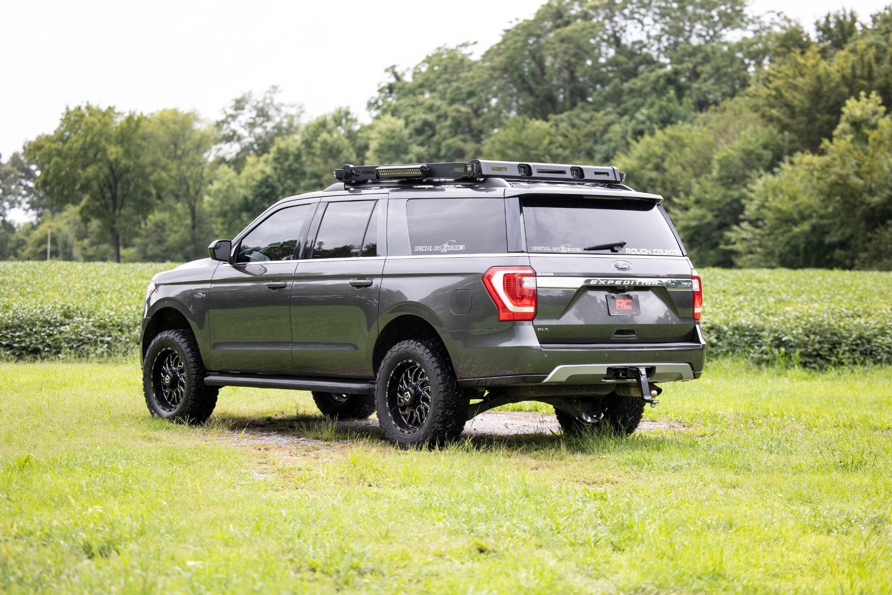 3 Inch Lift Kit | UCA | M1 Struts | Ford Expedition 4WD (2018-2024) | 40240RED