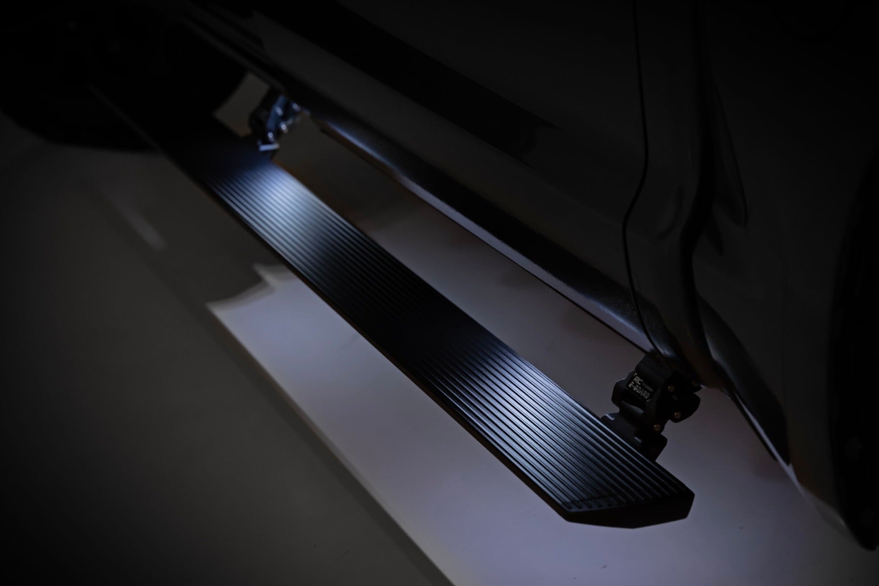 Power Running Boards | Dual Electric Motor | Chevy/GMC Tahoe/Yukon (15-20) | PSR91310