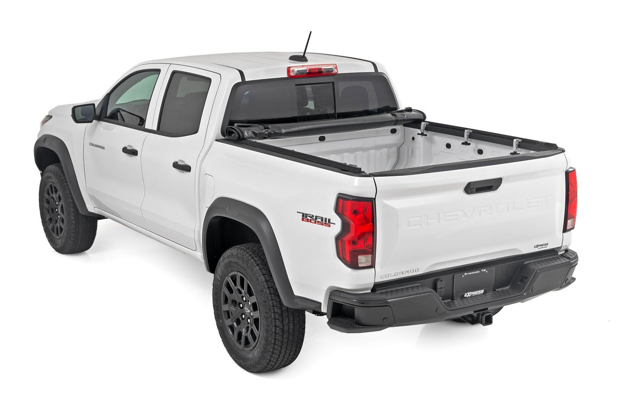 Soft Roll Up Bed Cover | 5' Bed | Chevy/GMC Canyon/Colorado 2WD/4WD (15-25) | 42120500