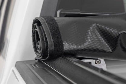 Soft Roll Up Bed Cover | 5' Bed | Chevy/GMC Canyon/Colorado 2WD/4WD (15-25) | 42120500