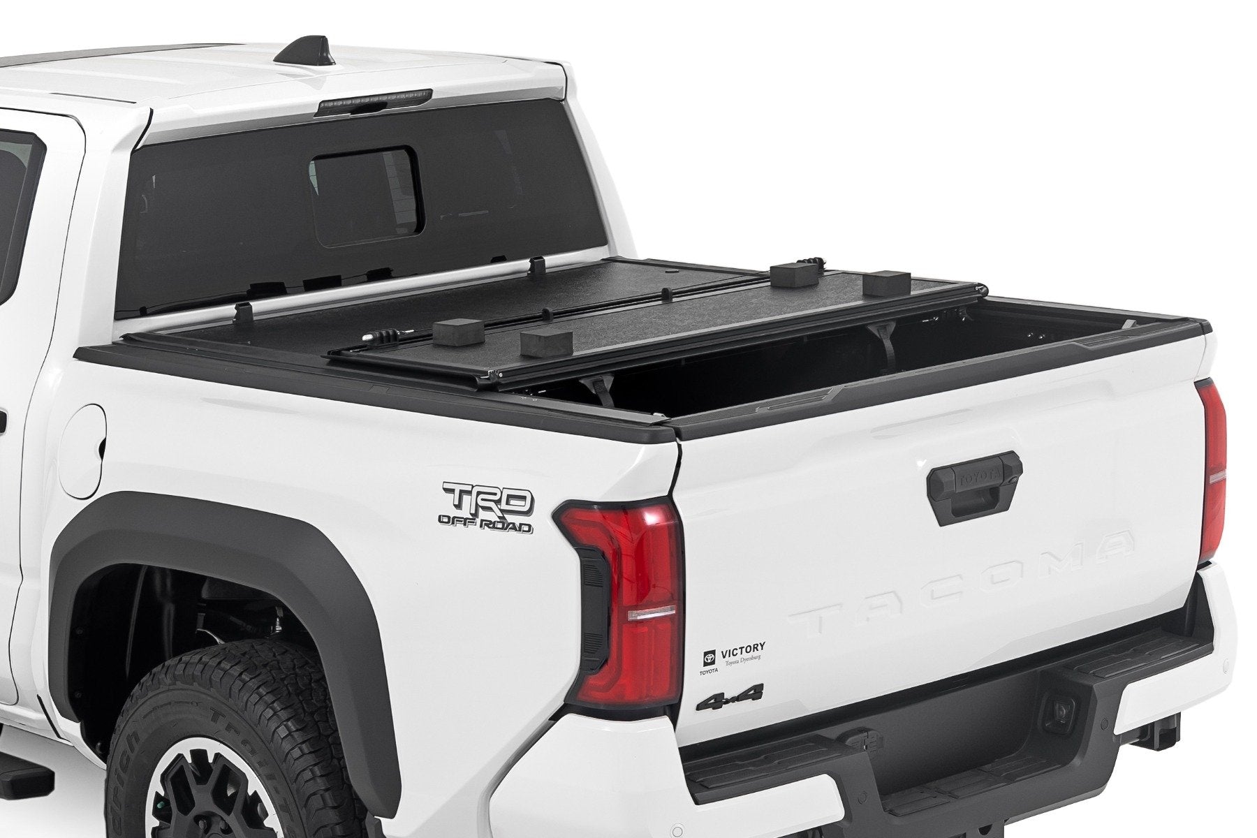 Hard Low Profile Bed Cover | 5' Bed | Toyota Tacoma 2WD/4WD (2024-2025) | 47415551B