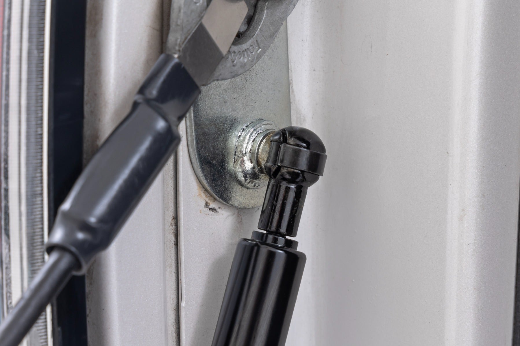 Tailgate Assist | Ford F-150 2WD/4WD (2004-2014) | 73214