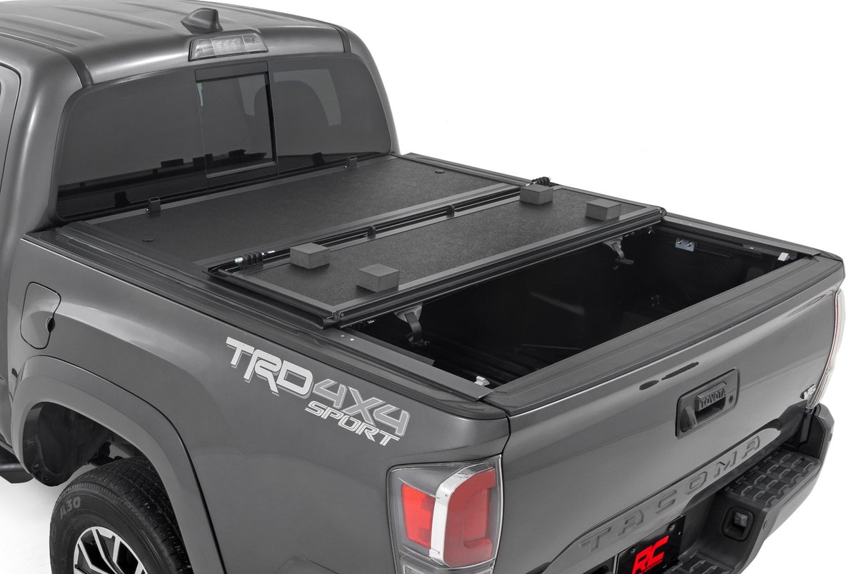 Hard Low Profile Bed Cover | 6' Bed | Toyota Tacoma 2WD/4WD (2016-2023) | 47420600B
