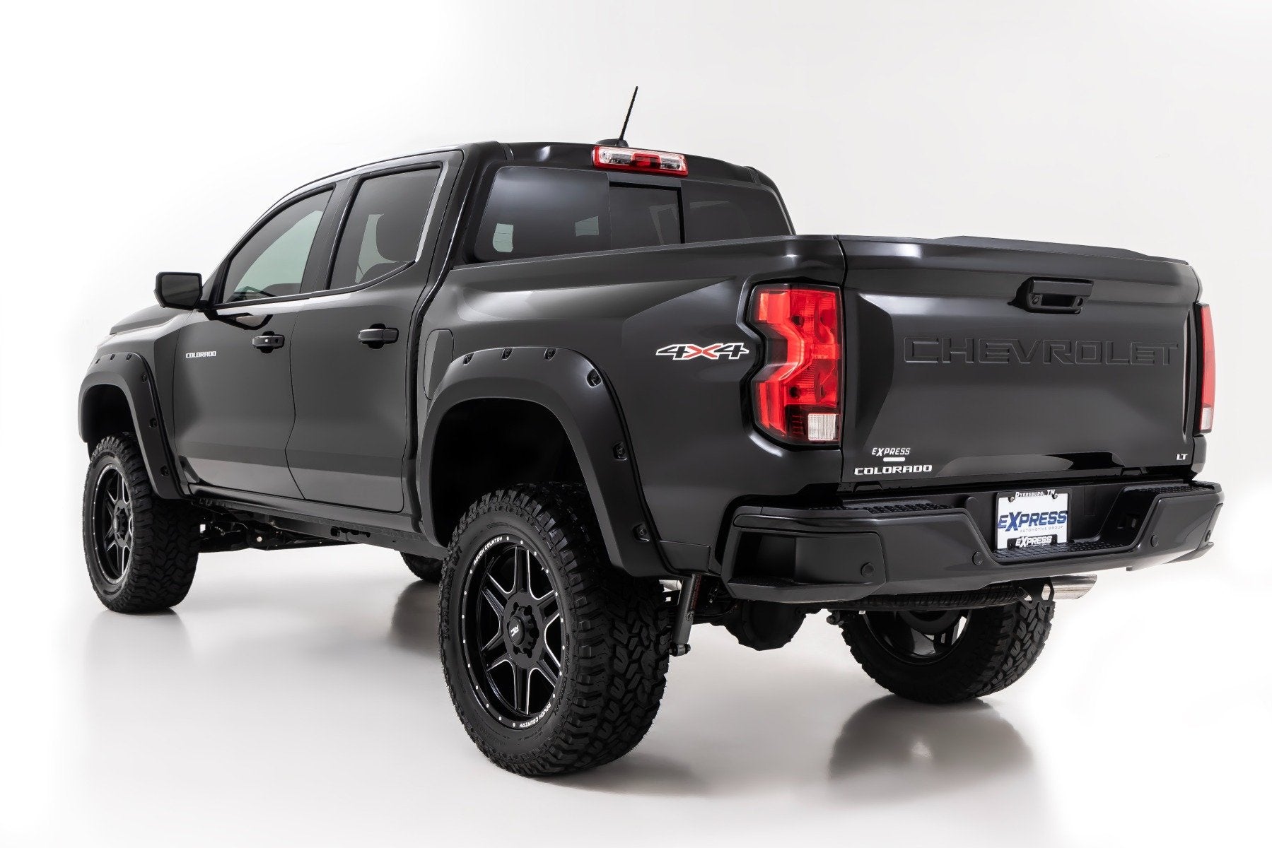 Pocket Fender Flares | GAZ Summit White | Chevy Colorado 2WD/4WD (2023-2025) | F-C12311-GAZ