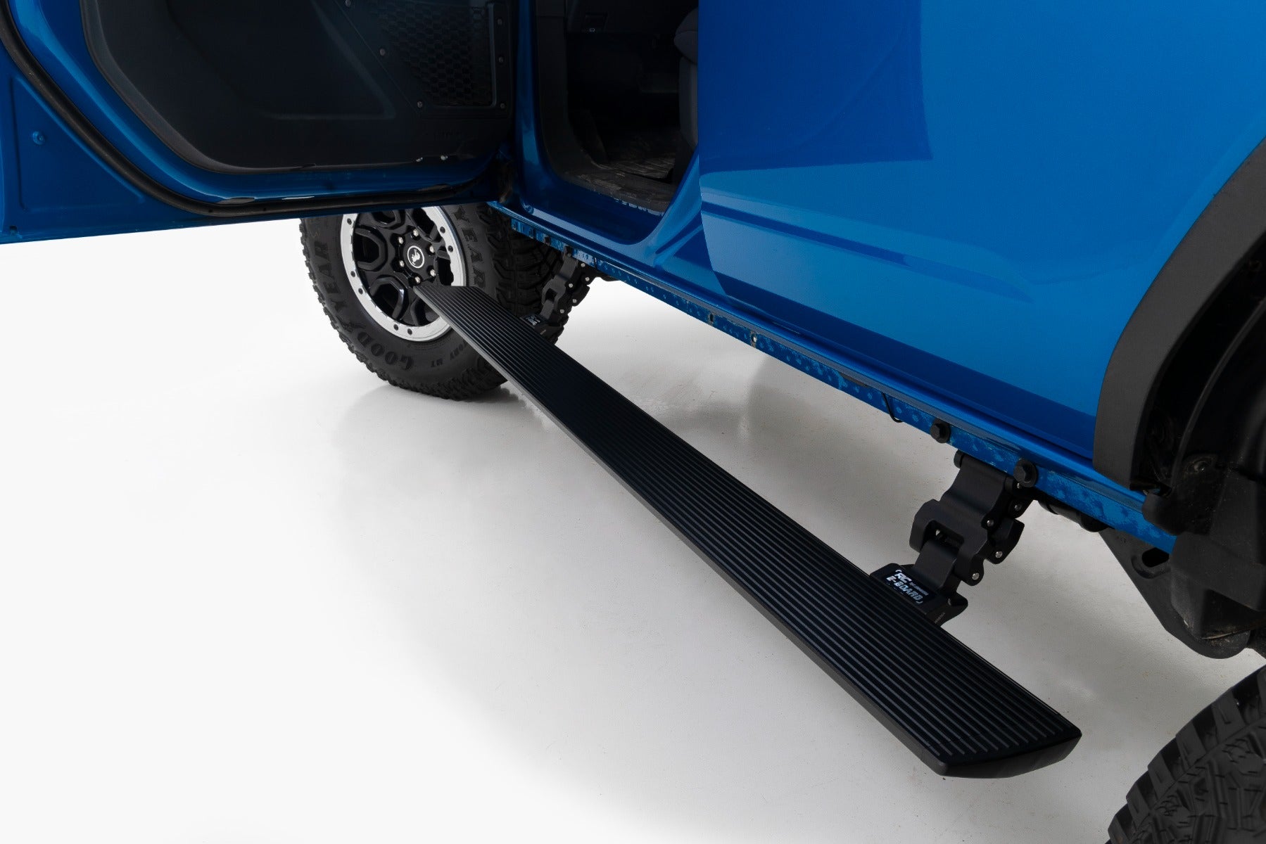 Power Running Boards | Dual Electric Motor | 4 Door | Ford Bronco 4WD (21-25) | PSR51330