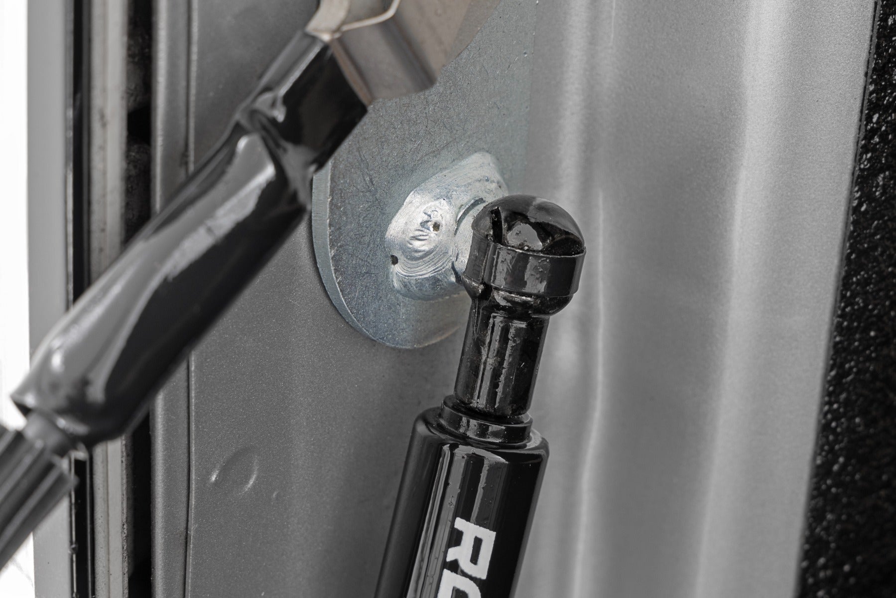 Tailgate Assist | Chevy/GMC Canyon/Colorado 2WD/4WD (2015-2022) | 73218