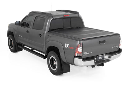 Rough Country | Hard Low Profile Bed Cover | 5' Bed | Toyota Tacoma 2WD/4WD (05-15) | 47415500B