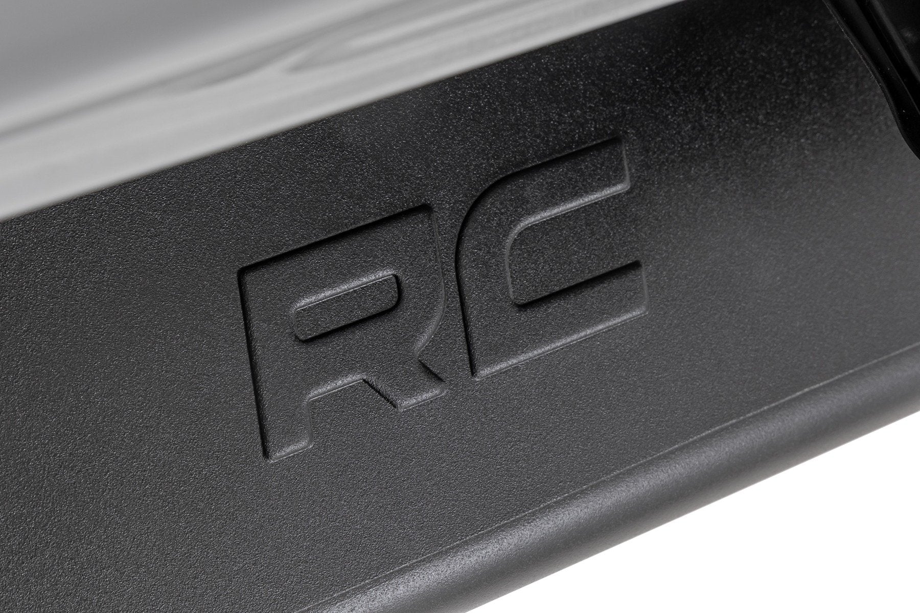OV2 Running Boards | Side Step Bars | Crew Cab | Ford F-150/Lightning/F-250/F-350 (15-25) | 14011
