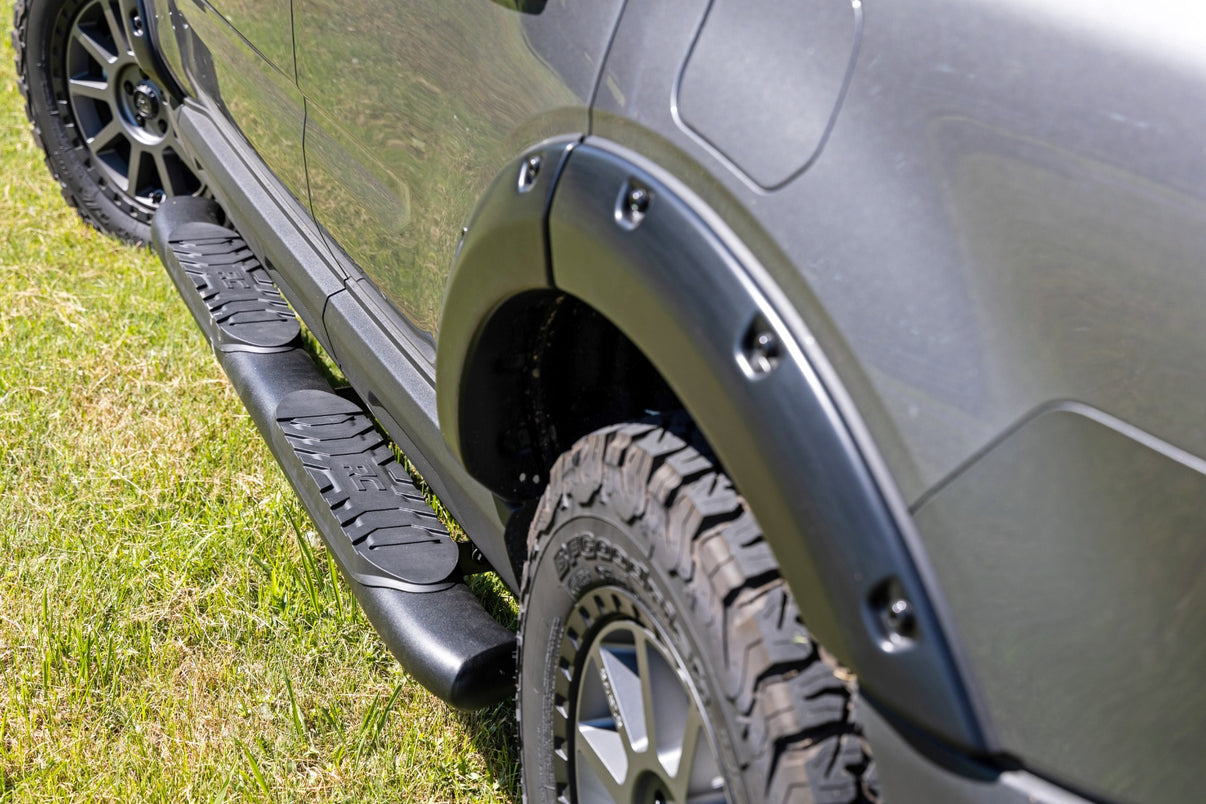 Oval Nerf Steps | Black | Ford Bronco Sport 4WD (2021-2025) | 21006