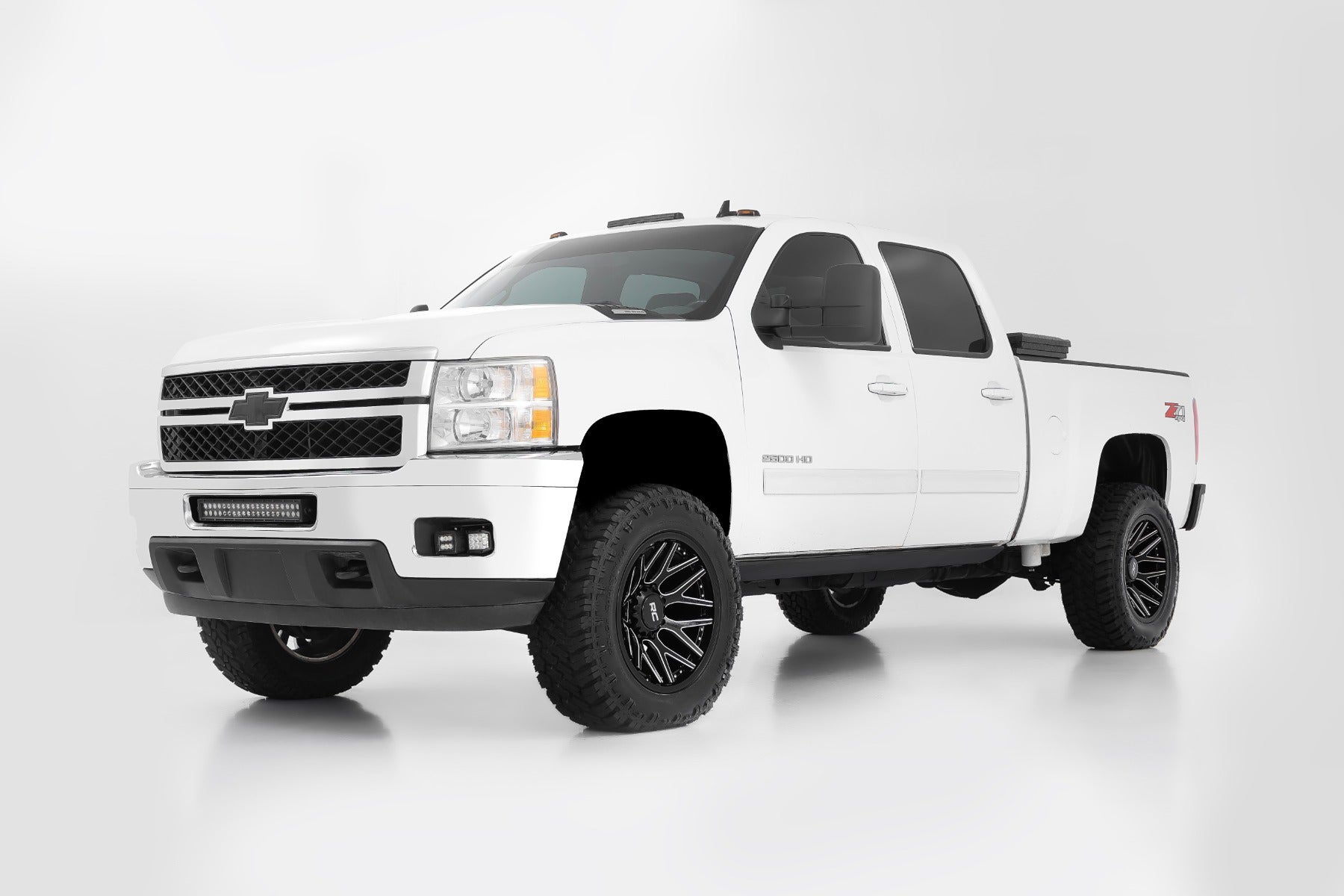 Rough Country 95 Series Wheel | One-Piece | Gloss Black Machined | 20x10 | 8x180 | -19mm | 95201006M