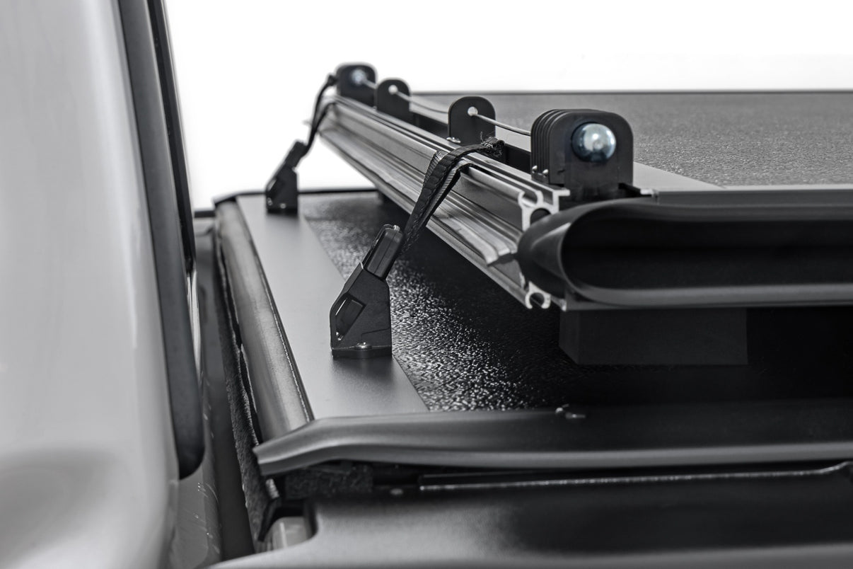Hard Low Profile Bed Cover | 5'7" Bed | Ford F-150 2WD/4WD (2004-2014) | 47214550B