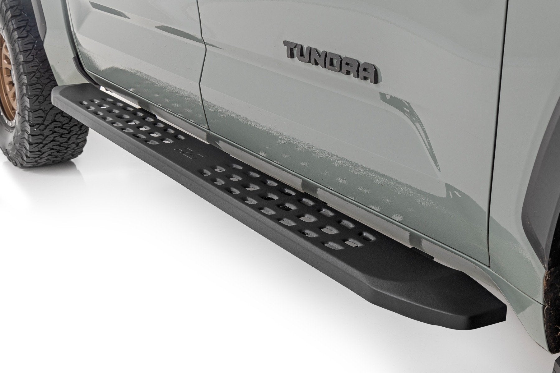 RPT2 Running Board | Crew Cab | Black | Toyota Tundra 2WD/4WD (2022-2025) | 44007