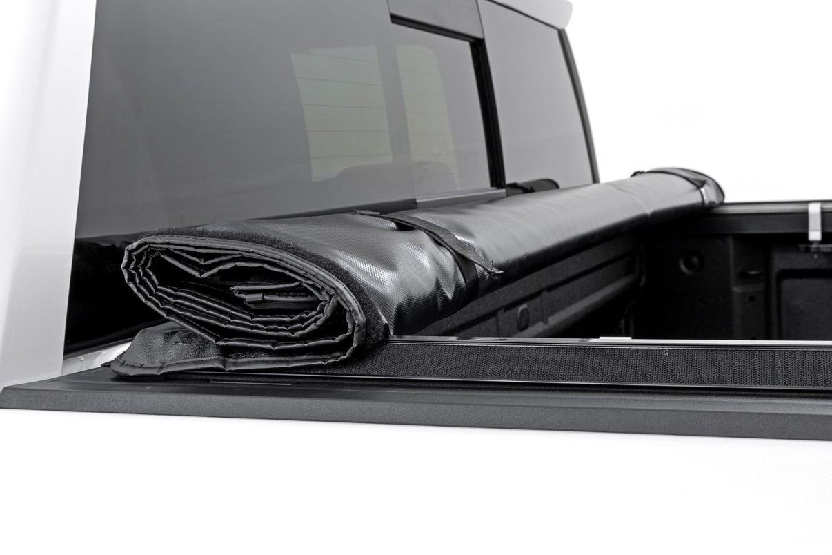 Soft Roll Up Bed Cover | 5'10" Bed | Chevy/GMC Sierra 1500 (19-25)/Silverado 1500 (19-25)  | 42120580