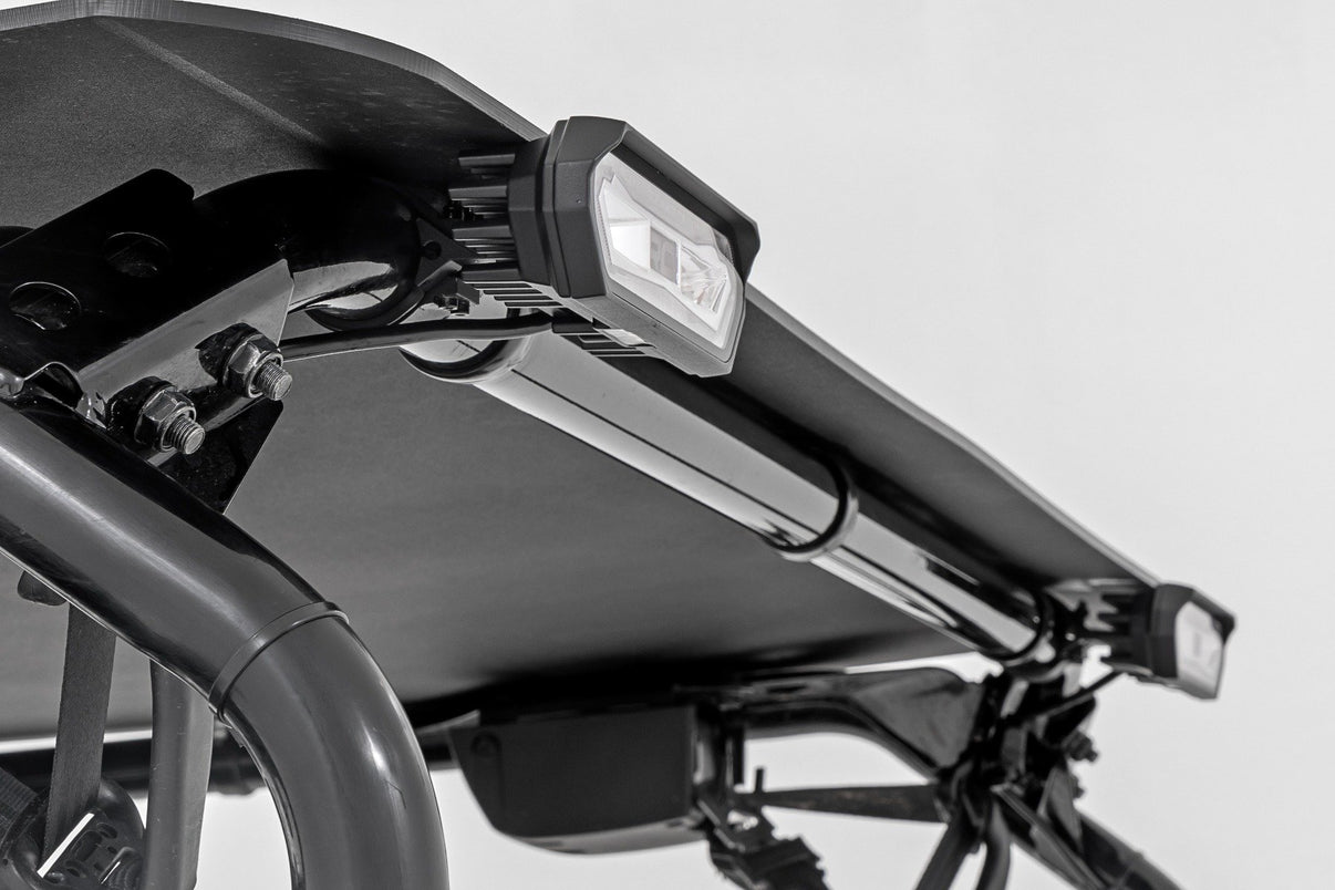 LED Multi-Functional Chase Light | 70708