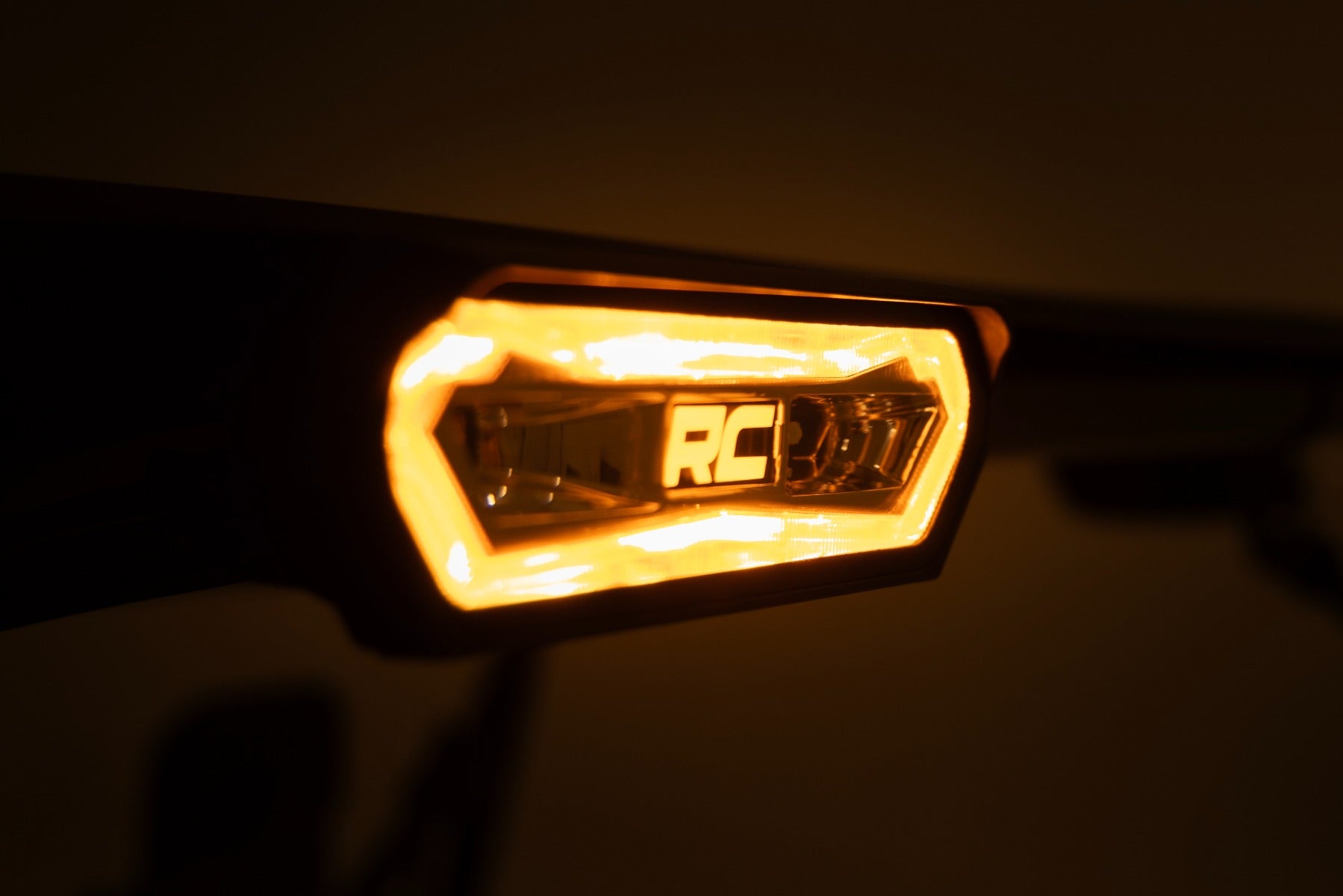 LED Multi-Functional Chase Light | 70708