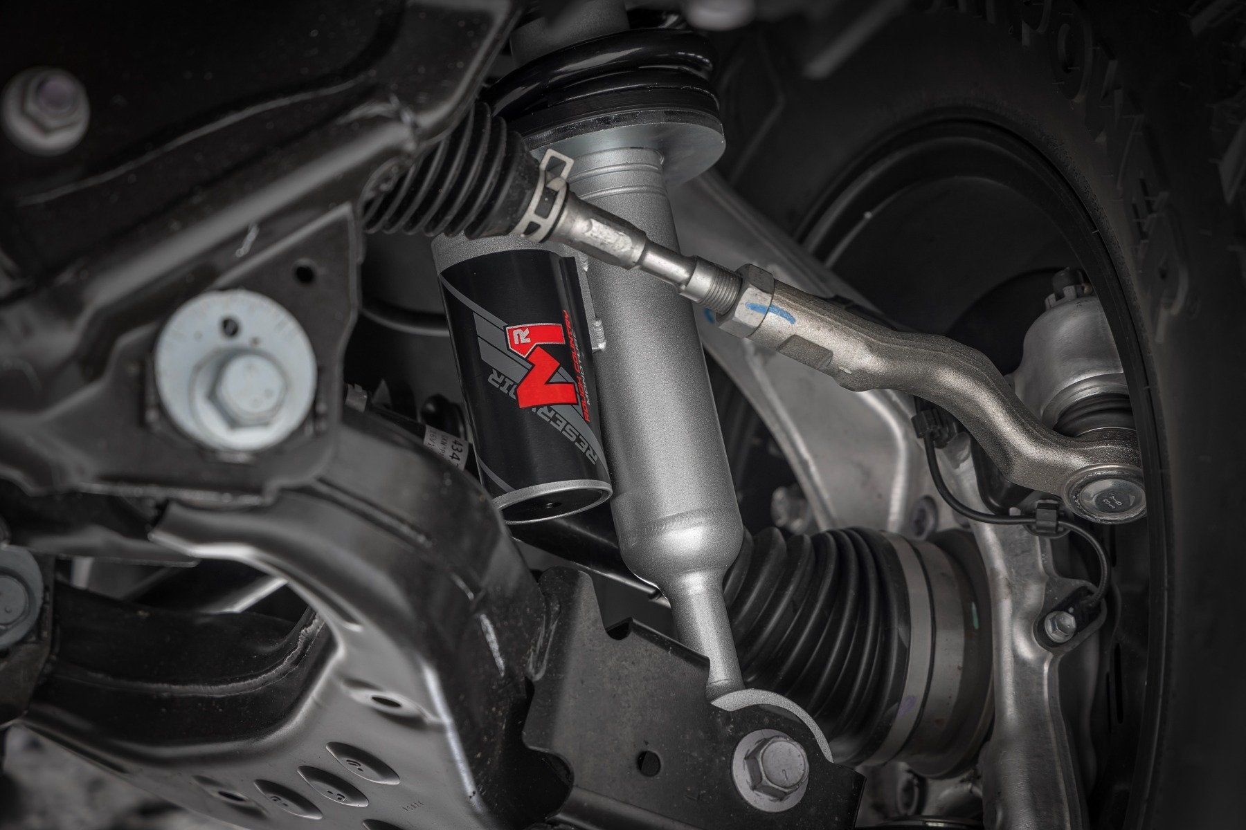 M1R Reservoir Loaded Struts | 2 Inch | Front | Toyota Land Cruiser 4WD (24-25) | 684187