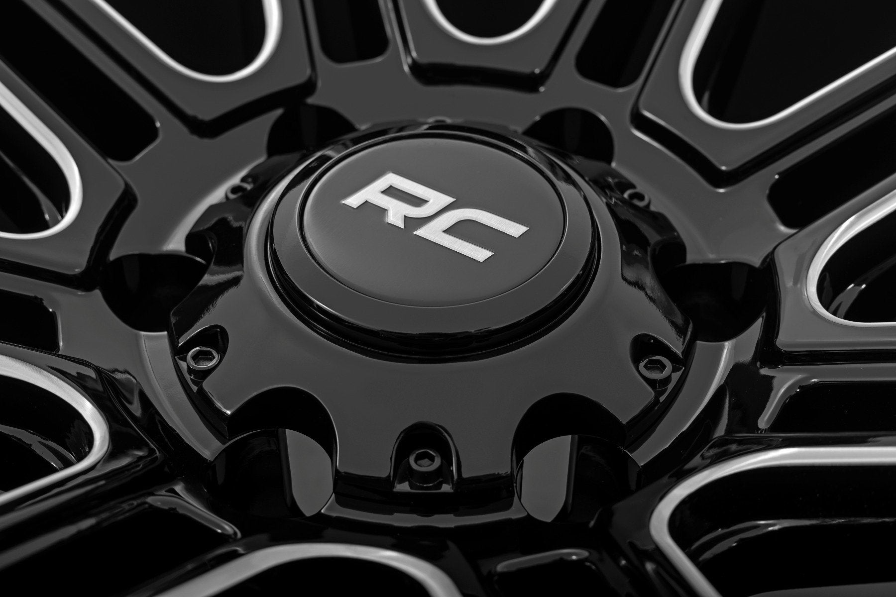 Rough Country 88 Series Wheel | One-Piece | Gloss Black | 17x9 | 6x5.5 | +0mm | 88170012