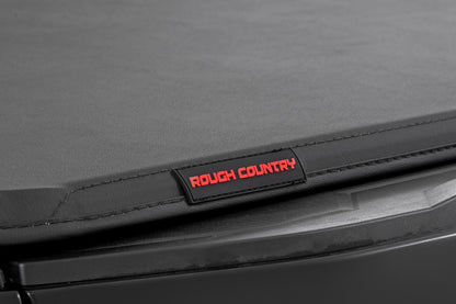 Rough Country | Soft Tri-Fold Bed Cover | 5' Bed | Chevy/GMC Canyon/Colorado 2WD/4WD (23-26) | 41215700A