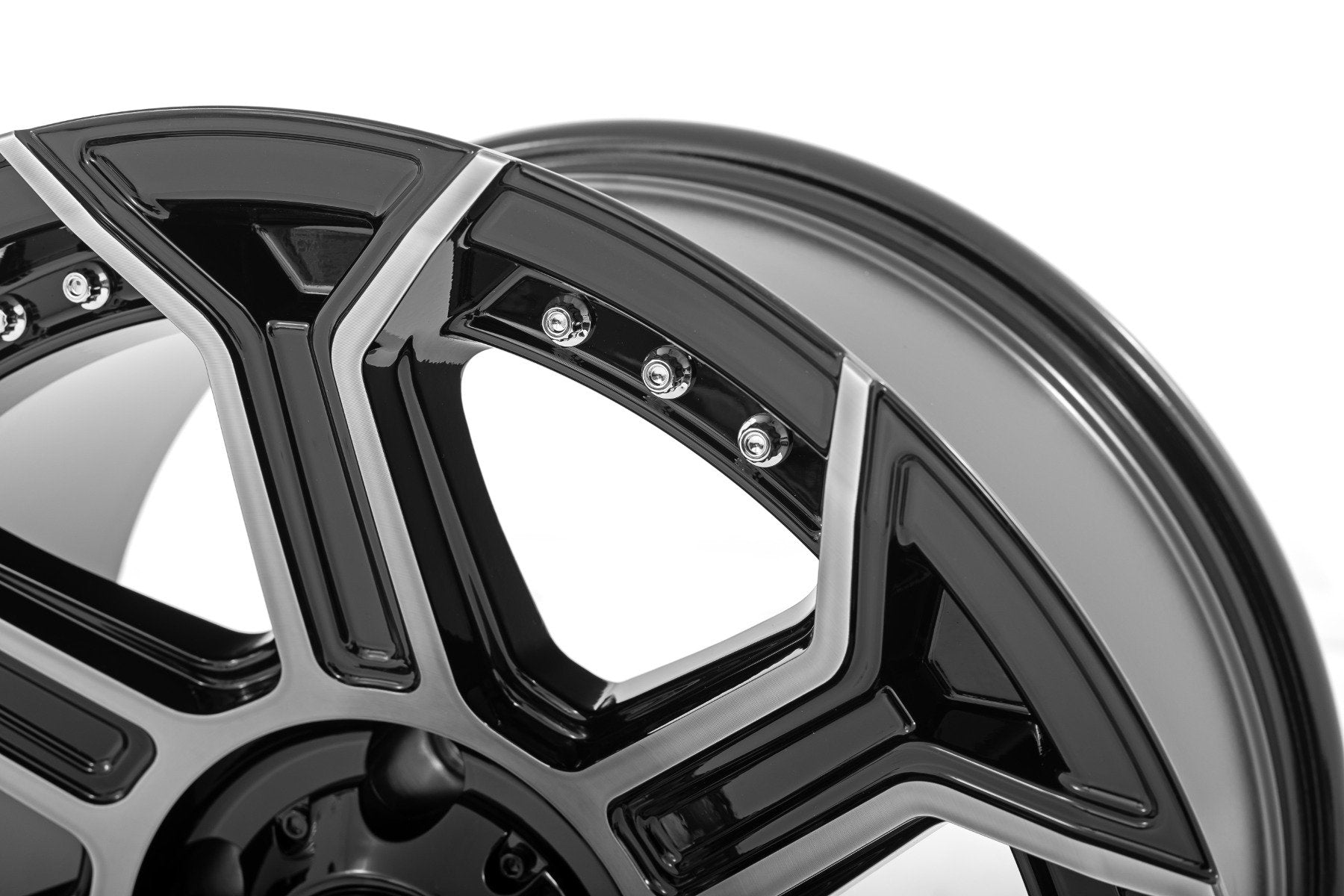 Rough Country 89 Series Wheel | One-Piece | Black Machined Gun Metal | 17x9 | 5x4.5 | -12mm | 89170913