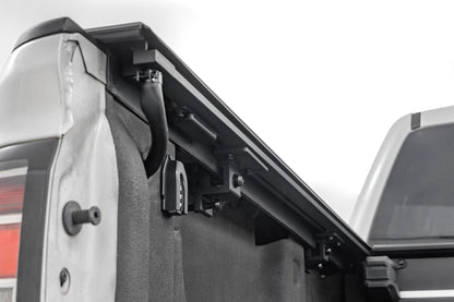 Rough Country | Powered Retractable Bed Cover | 5'9" Bed | Chevy/GMC 1500 (14-18 & Classic) | 51214550