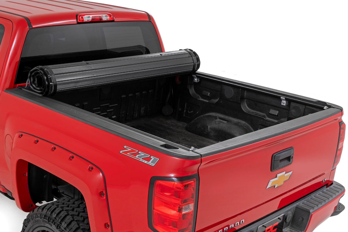 Hard Roll Up Bed Cover | 5'9" Bed | Chevy/GMC 1500 (14-18 & Classic) | 50214550