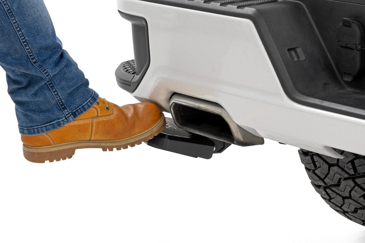 Retractable Bed Step | Manual Pull | Chevy/GMC 1500 (19-25) | PW049798