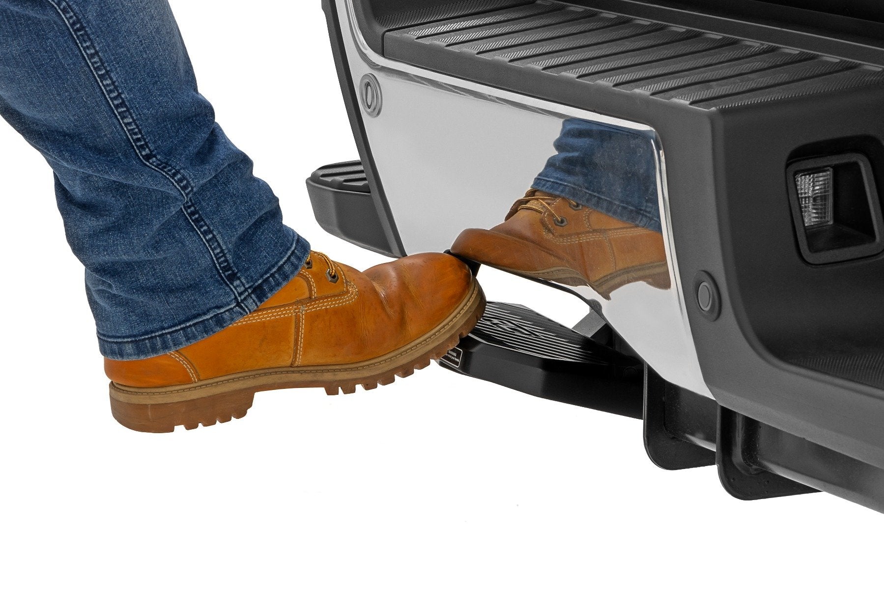 Retractable Bed Step | Manual Pull | Ford F-250/F-350 Super Duty (23-25) | PW051579