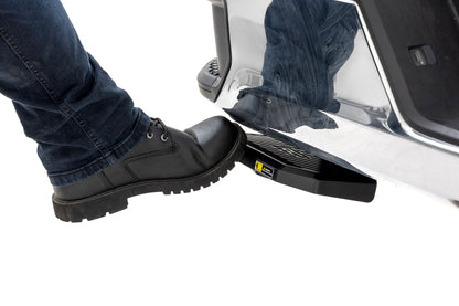 Retractable Bed Step | Manual Pull | Chevy/GMC 2500HD/3500HD (20-25) | PW049802