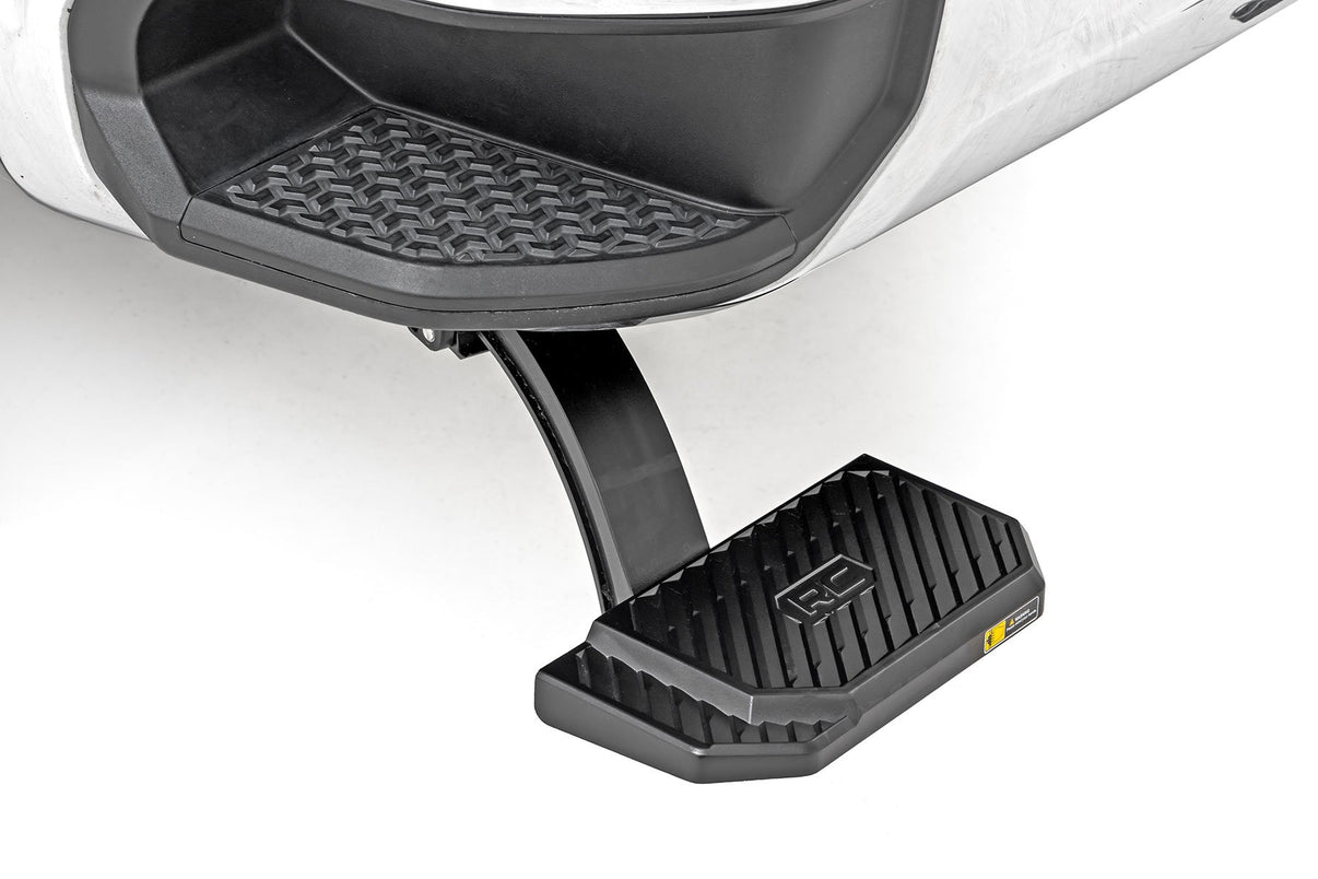Retractable Bed Step | Manual Pull | Chevy/GMC 2500HD/3500HD (20-25) | PW049802