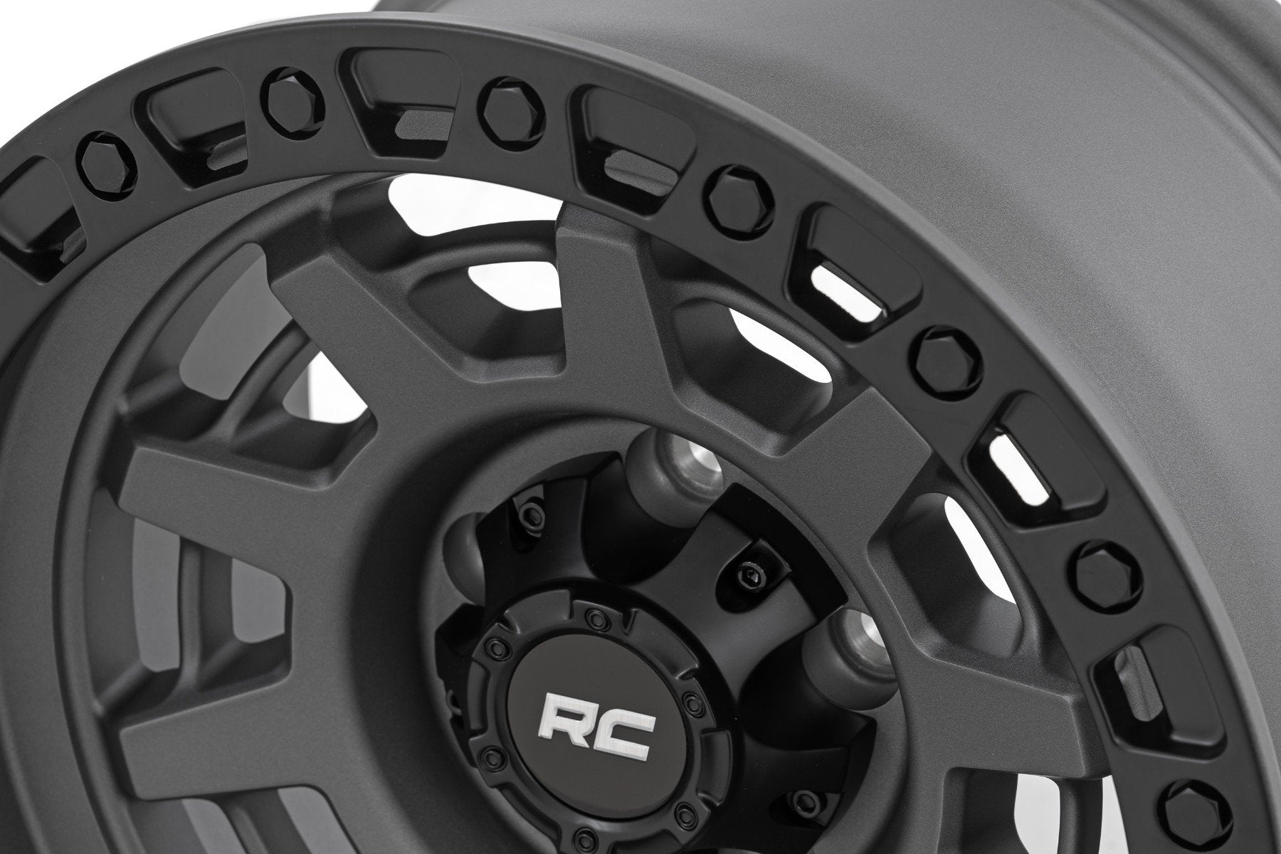 Rough Country 85 Series Wheel | One-Piece | Gunmetal Gray/Black | 15x8 | 5x4.5 | -19mm | 85150813