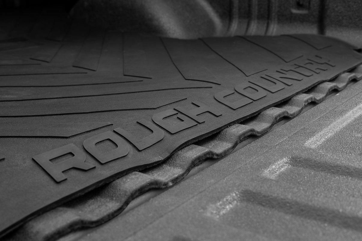 Bed Mat | 5' Bed | RC Logo | Chevy/GMC Canyon/Colorado 2WD/4WD (2014-2022) | RCM690