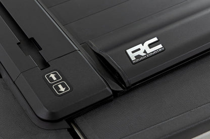 Rough Country | Powered Retractable Bed Cover | 5' Bed | Chevy/GMC Canyon/Colorado (15-26) | 51120500