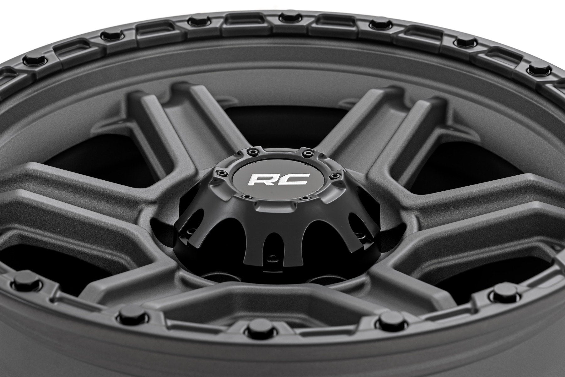 Rough Country 79 Series Wheel | One-Piece | Gunmetal Gray w/Black Ring | 17x8.5 | 6x5.5 | 0mm | 79170912G