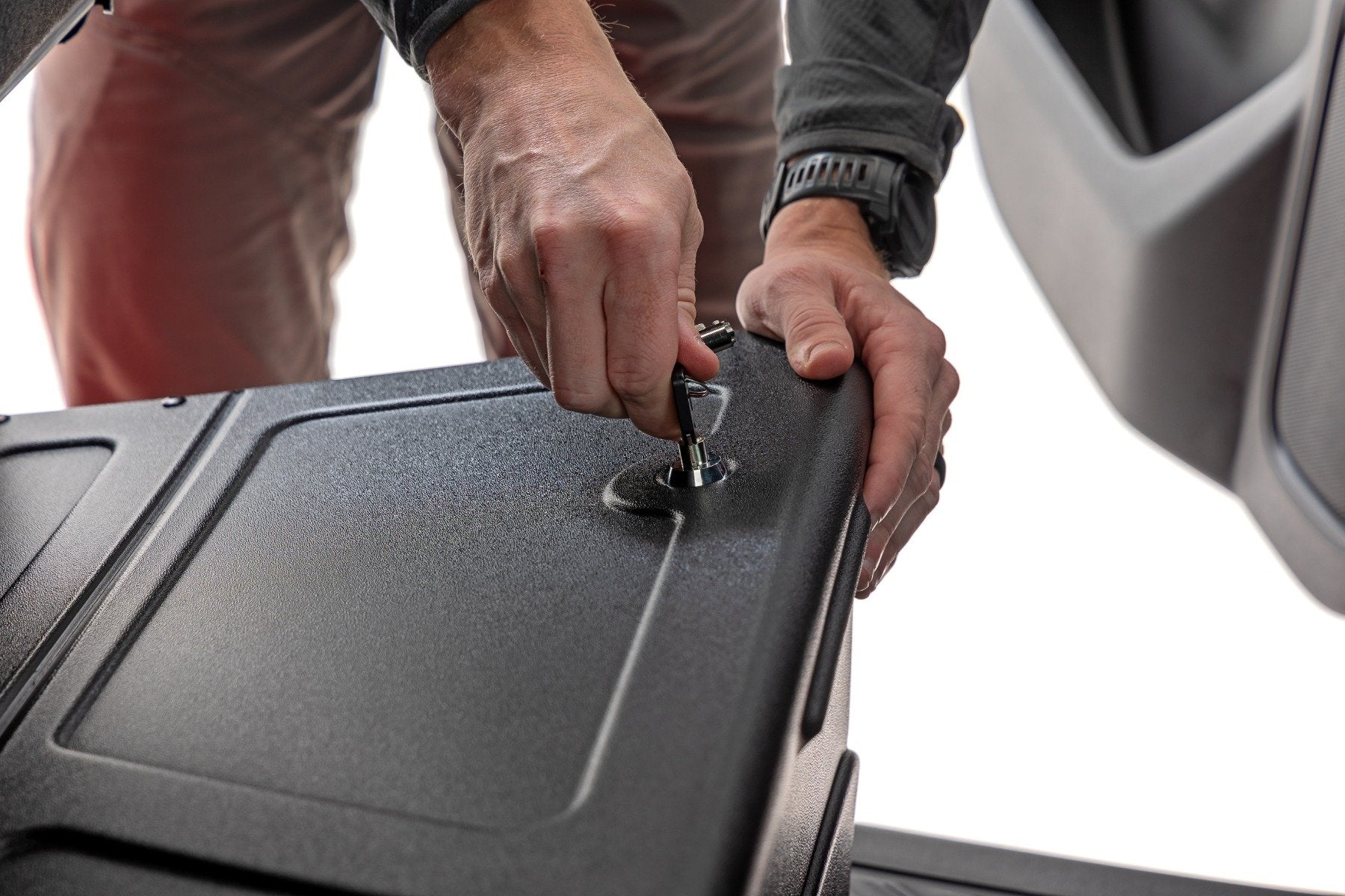 Under Seat Storage with Locking Lid | Crew Cab | Chevy/GMC 1500/2500HD/3500HD (19-25 & Classic) | RC09071