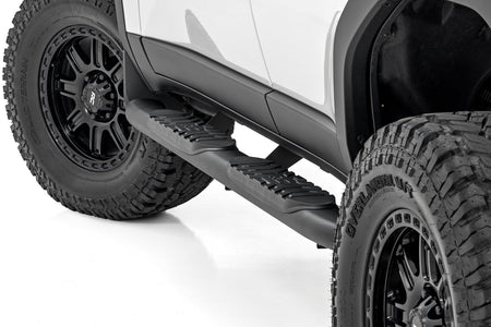 Rough Country | Oval Nerf Steps | Black | Toyota Land Cruiser 4WD (2024-2026) | 21018