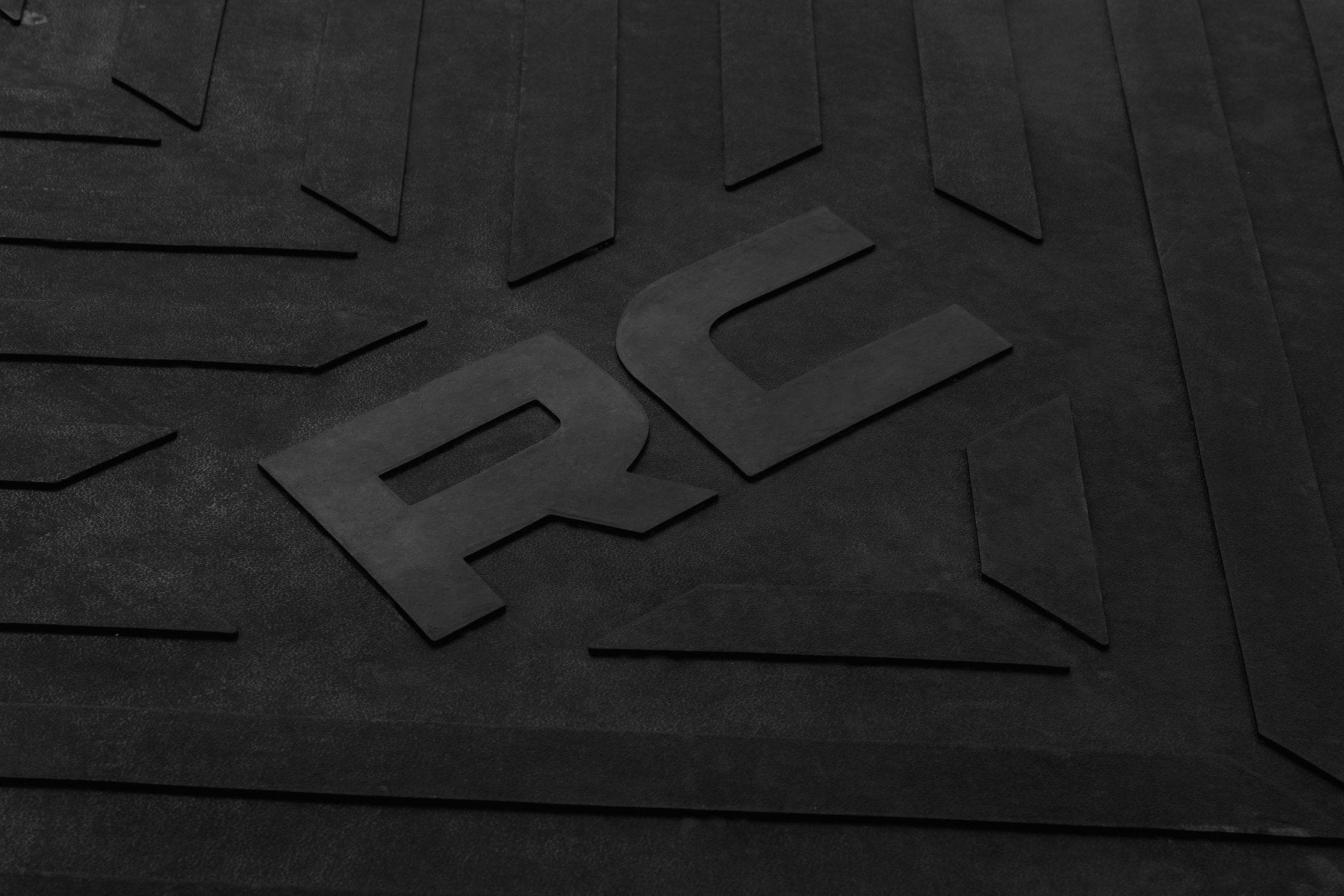 Bed Mat | 6'9" Bed | RC Logo | Chevy/GMC  Silverado/Sierra 2500HD/3500HD (20-25) | RCM691