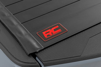 Rough Country | Hard Roll Up Bed Cover | 5' Bed | Nissan Frontier 2WD/4WD (2022-2026) | 50215522