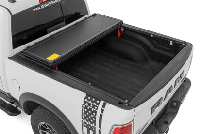 Hard Low Profile Bed Cover | 6'4" Bed | Ram 1500 (10-18)/2500 (10-25)  | 47318650B