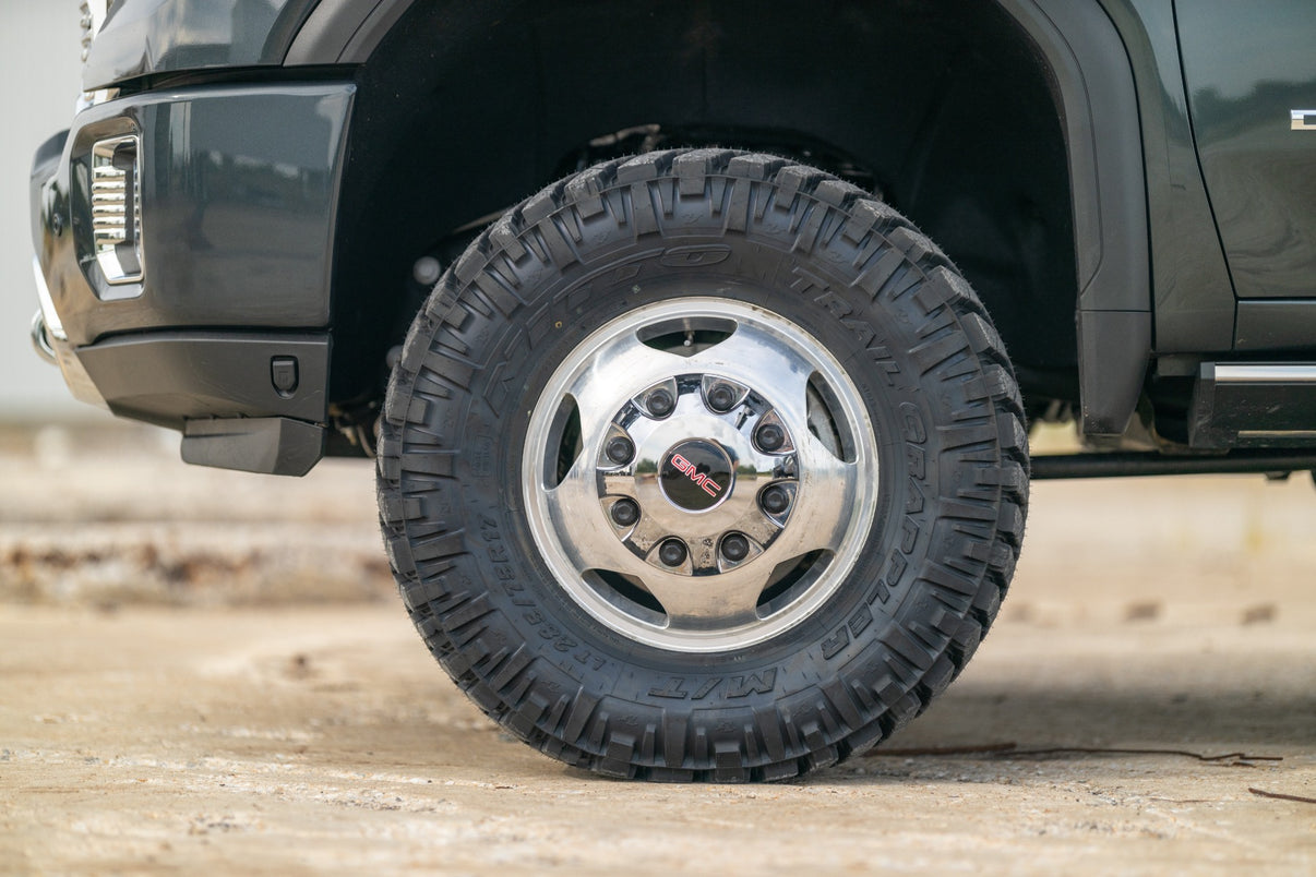 3 Inch Lift Kit | Chevy/GMC Sierra 3500 HD/Silverado 3500 HD 2WD/4WD (20-25) | 95630