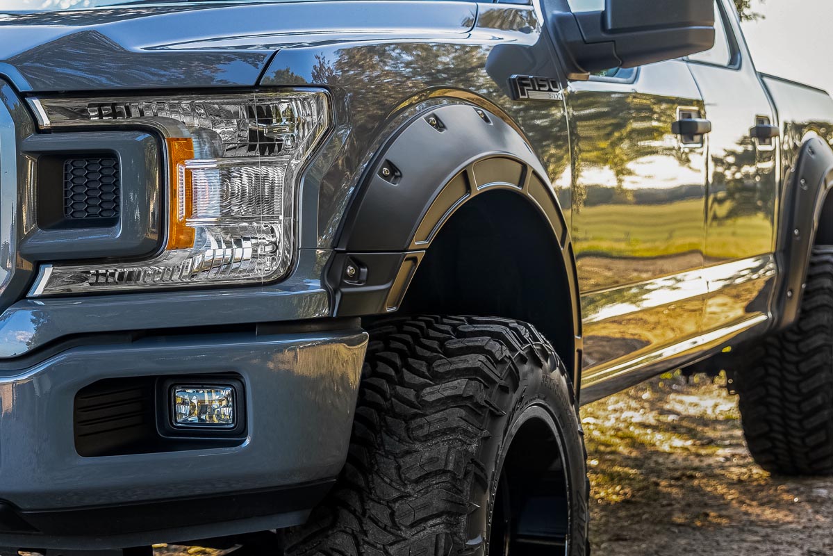 Fender Flares | Defender | UH Tuxedo Black Metallic | Ford F-150 (15-20) | A-F11811-UH