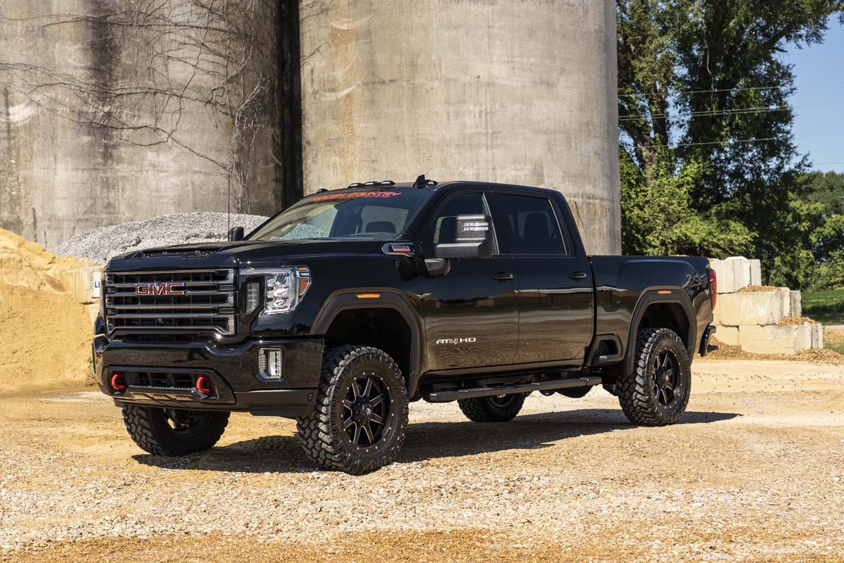 3 Inch Lift Kit | UCAs | M1 | Chevy/GMC 2500HD/3500HD (20-25) | 95840RED